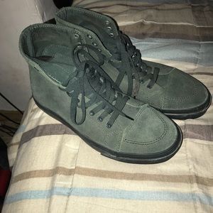 Unif shoes size 9 green